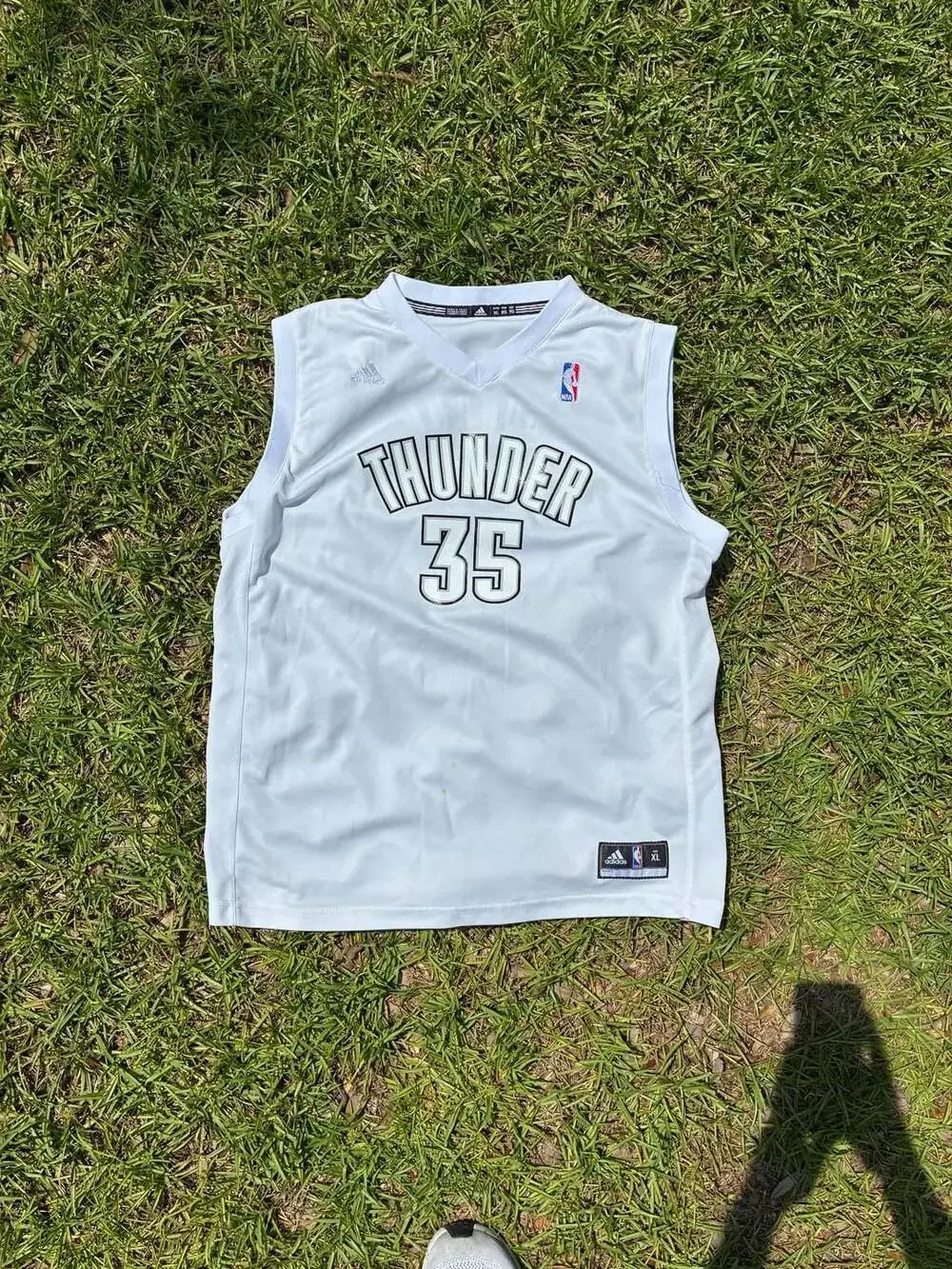 Adidas NBA Oklahoma City Thunder Kevin Durant #35 White Jersey Size XL